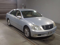 2004 Toyota Crown