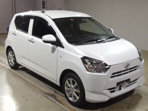 2022 Daihatsu Mira es LA350S[1]