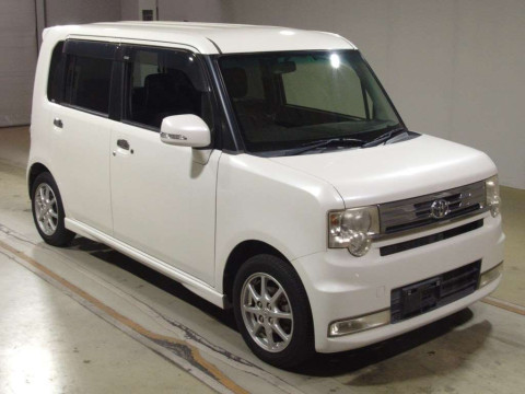 2014 Toyota Pixis Space L575A[1]