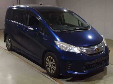 2013 Honda Freed hybrid GP3[0]