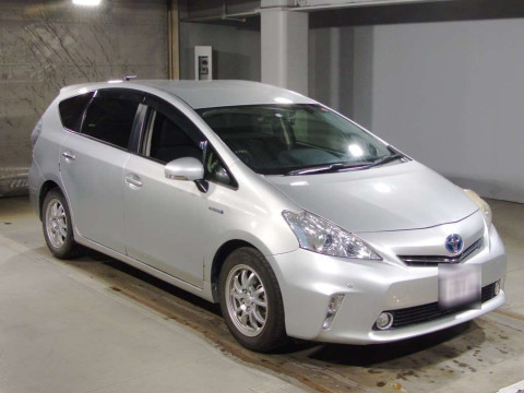 2014 Toyota Prius alpha ZVW41W[0]