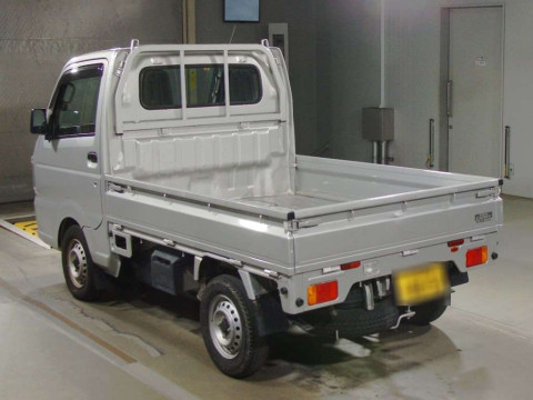 2021 Suzuki Carry Truck DA16T[1]