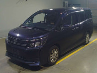 2016 Toyota Voxy