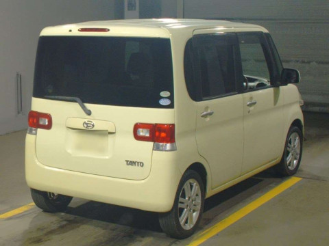 2011 Daihatsu Tanto L375S[1]