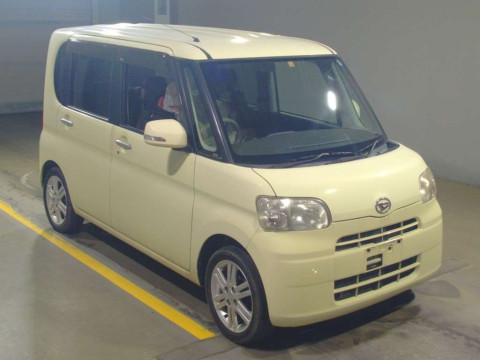 2011 Daihatsu Tanto L375S[2]