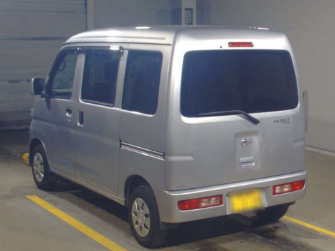 2015 Daihatsu Hijet Cargo S331V[2]