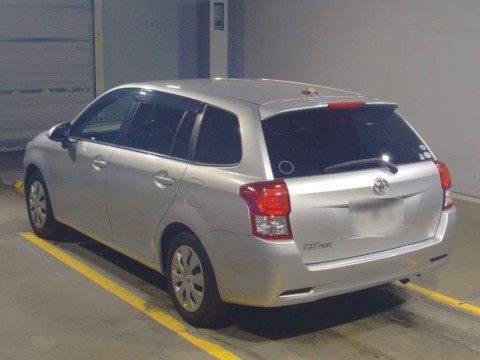 2013 Toyota Corolla Fielder NZE161G[2]