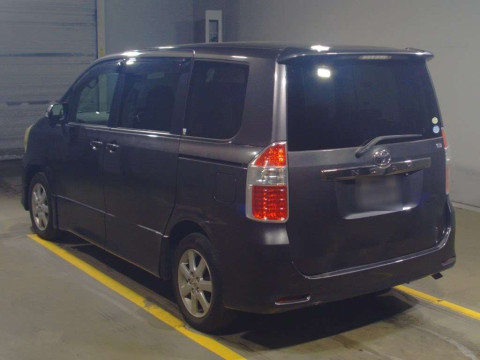 2008 Toyota Noah ZRR70W[2]