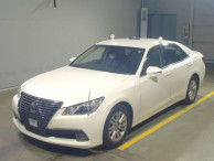 2013 Toyota Crown Hybrid