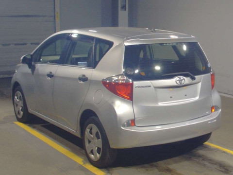 2012 Toyota Ractis NCP125[2]