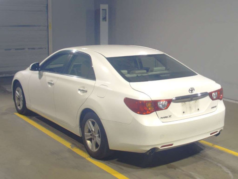 2010 Toyota Mark X GRX130[1]