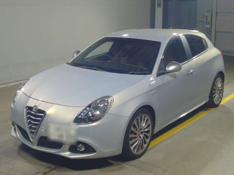 2015 Alfa Romeo Giulietta 940141[0]