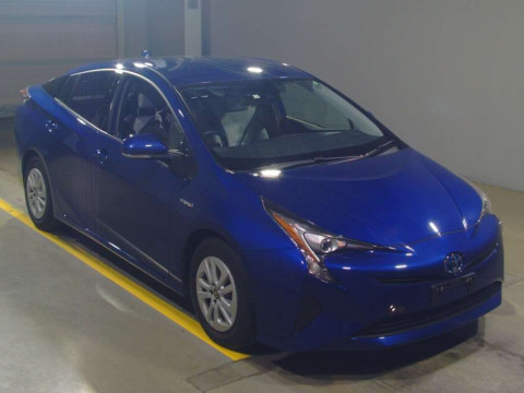 2016 Toyota Prius ZVW50[0]