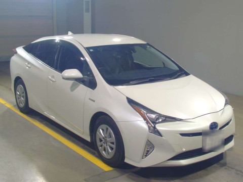 2018 Toyota Prius ZVW50[0]