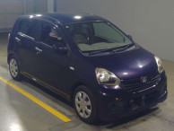 2013 Daihatsu Mira es