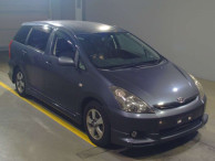 2004 Toyota Wish