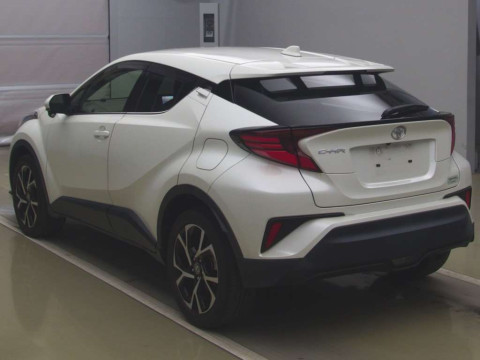 2020 Toyota C-HR NGX50[1]