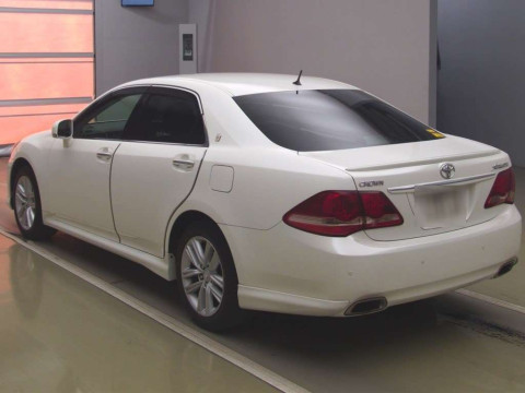 2008 Toyota Crown GRS200[1]