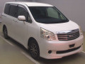 2013 Toyota Noah