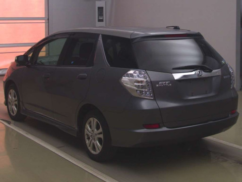 2011 Honda Fit Shuttle Hybrid GP2[1]