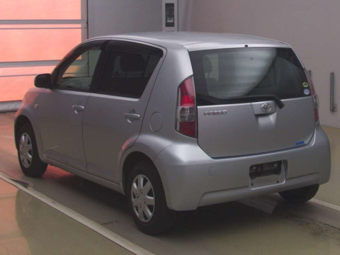 2004 Toyota Passo QNC10[1]