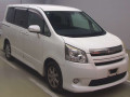 2009 Toyota Noah