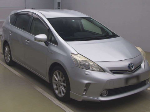 2012 Toyota Prius alpha ZVW41W[0]