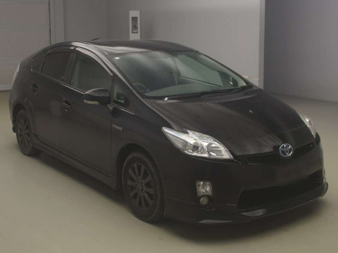 2010 Toyota Prius ZVW30[2]