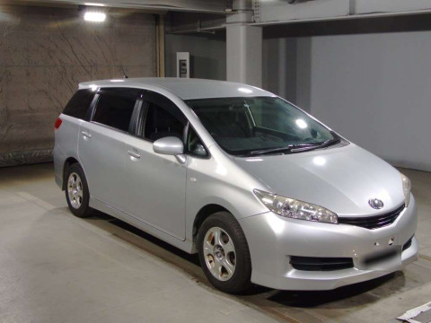 2010 Toyota Wish ZGE20G[2]