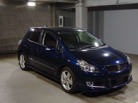 2011 Toyota Blade AZE156H[2]