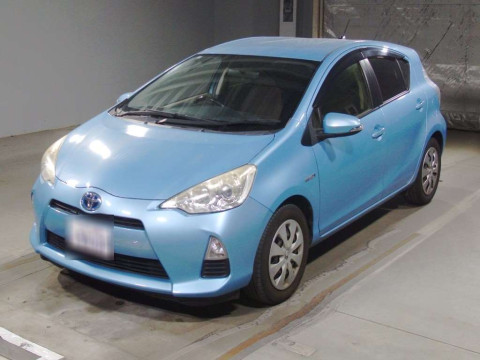 2013 Toyota Aqua NHP10[0]