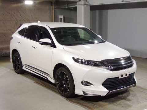 2017 Toyota Harrier ZSU60W[2]