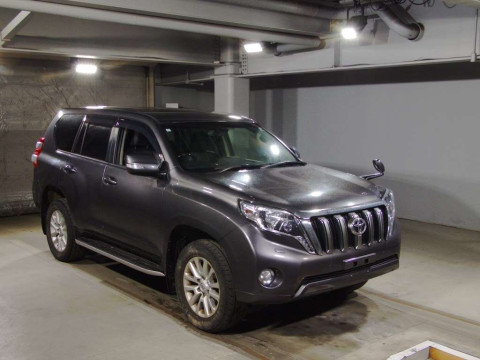 2016 Toyota Land Cruiser Prado GDJ151W[2]