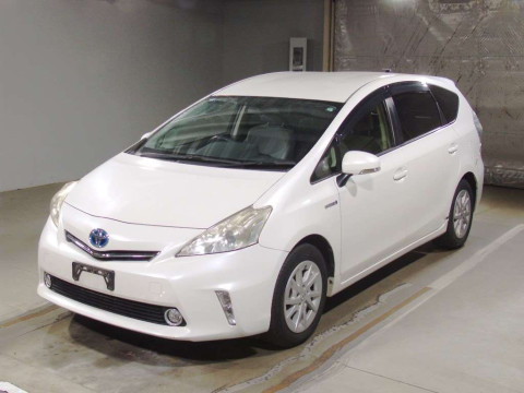 2012 Toyota Prius alpha ZVW41W[0]