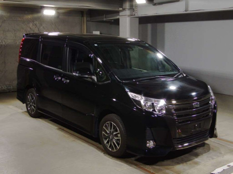 2017 Toyota Noah ZRR80W[2]