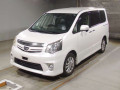 2011 Toyota Noah