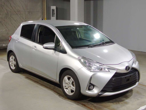 2018 Toyota Vitz NSP130[2]