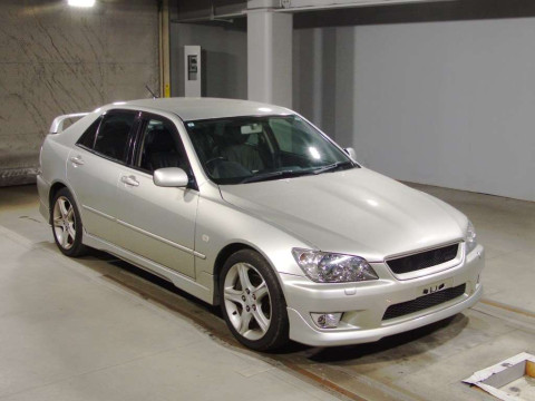 2001 Toyota Altezza SXE10[2]