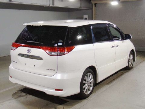 2011 Toyota Estima ACR50W[1]