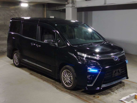 2020 Toyota Voxy ZWR80W[2]