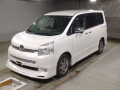 2008 Toyota Voxy