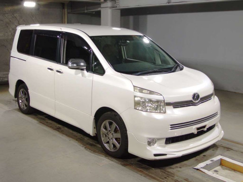 2008 Toyota Voxy ZRR70W[2]