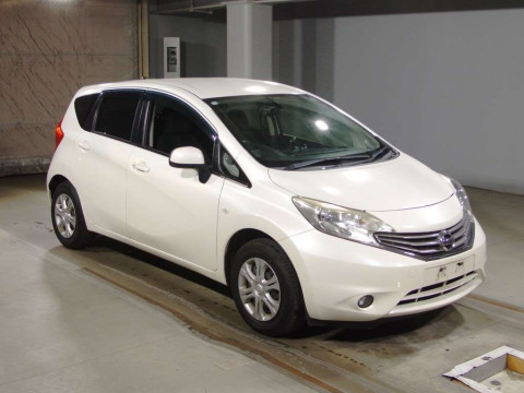 2013 Nissan Note E12[2]