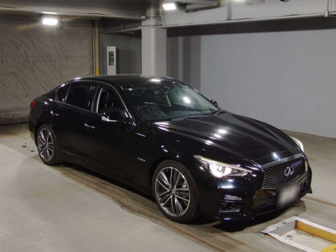 2015 Nissan Skyline HV37[2]