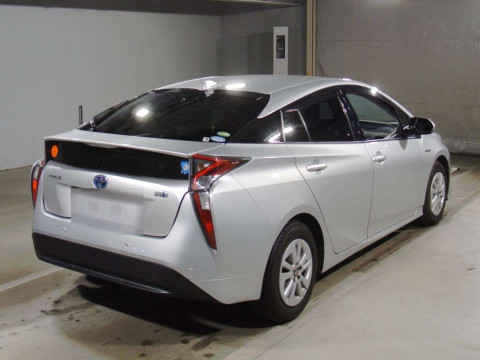 2018 Toyota Prius ZVW50[1]