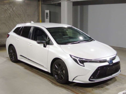 2022 Toyota Corolla Touring Wagon ZWE219W[2]