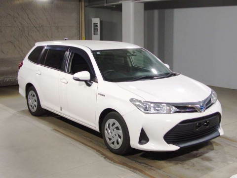 2020 Toyota Corolla Fielder NKE165G[2]