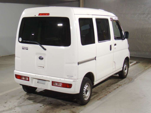 2015 Toyota Pixis Van S321M[1]