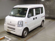 2014 Mitsubishi Minicab Van