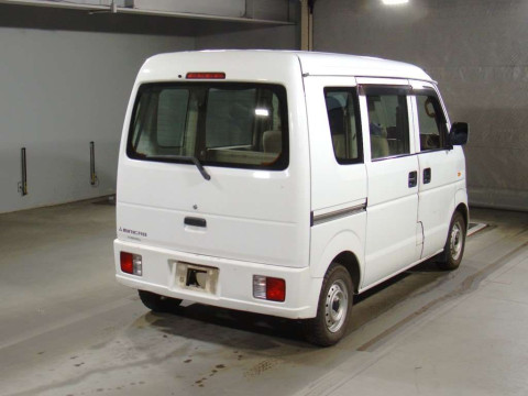 2014 Mitsubishi Minicab Van DS64V[1]